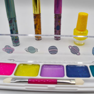 Set de maquillaje aromatizado con purpurinas. Create It!