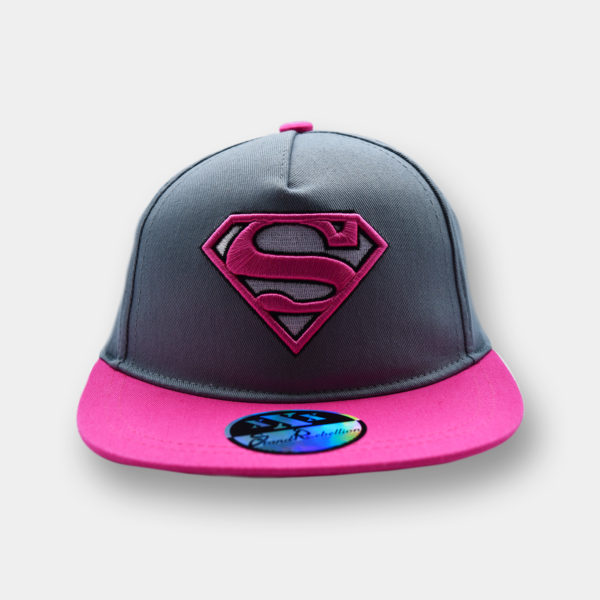 Gorra visera plana de Supergirl para niña