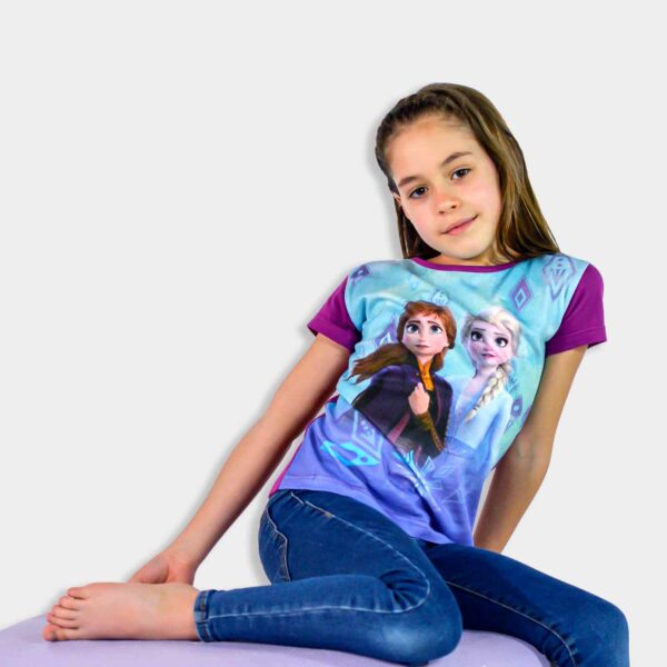 Camiseta Frozen de manga corta para niña.