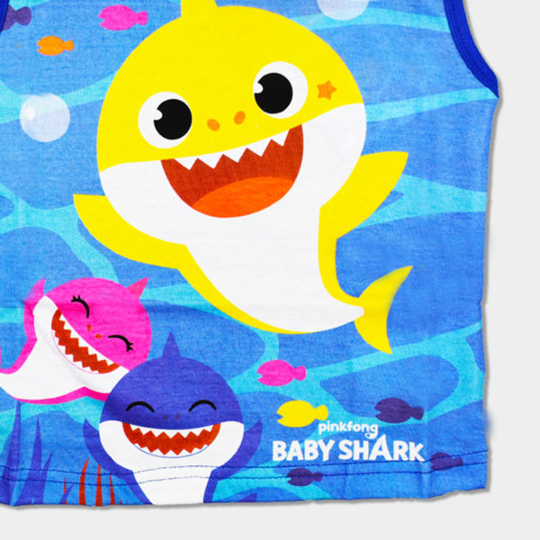 camiseta infantil para niño baby shark colores rojo y azul