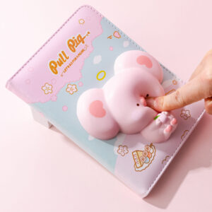 Libreta Squishy Cerdito Rosa Pull Pig iiGEN – Suave, Tierna y con 128 Páginas Decoradas